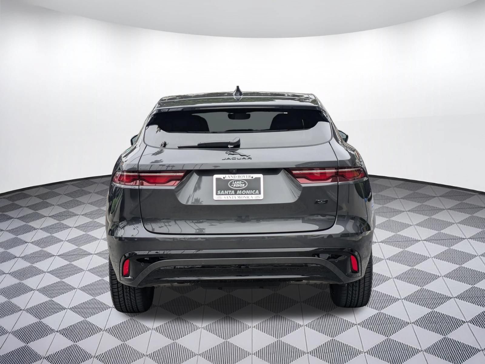 Used 2026 Jaguar F-PACE R-Dynamic S AWD/4WD image 4