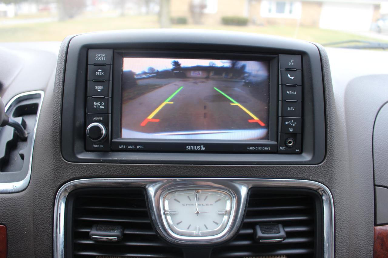 Used 2013 Chrysler Town & Country Limited w/ Trailer Tow Group FWD image 25