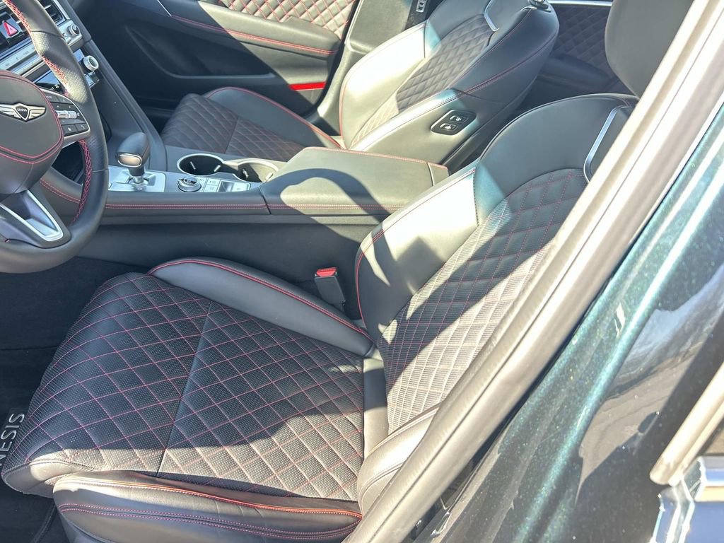 Used 2025 Genesis G70 3.3T Advanced w/ Sport Prestige Package image 15