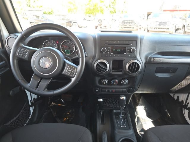 Used 2017 Jeep Wrangler Unlimited Sport w/ Connectivity Group AWD/4WD image 13