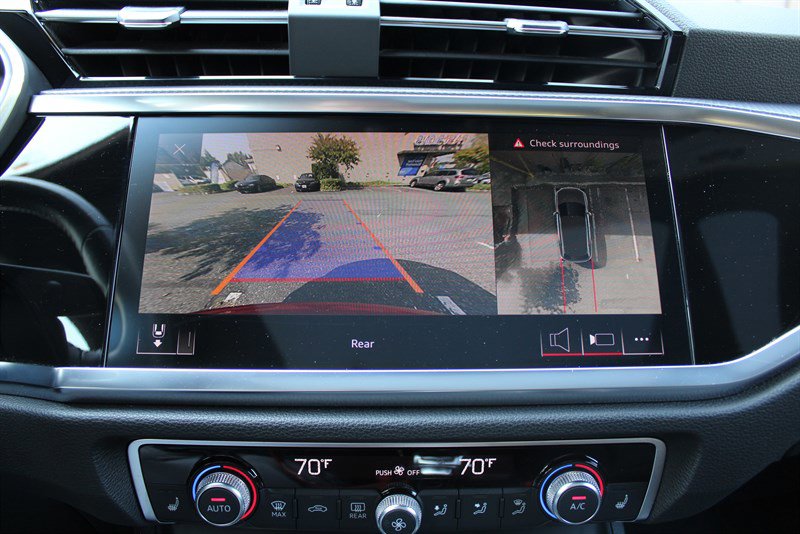 Used 2020 Audi Q3 2.0T Prestige w/ Prestige Package image 12