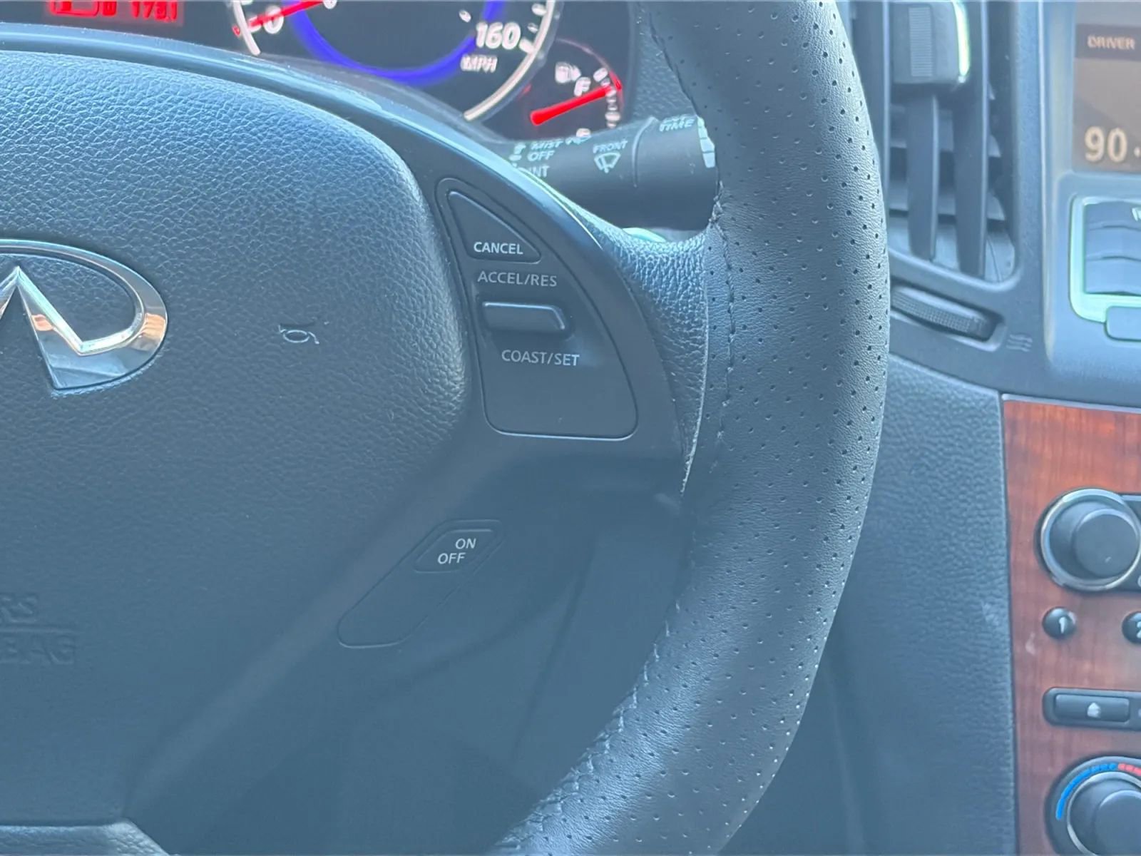 Used 2009 INFINITI G37 x Sedan w/ Premium Pkg image 27