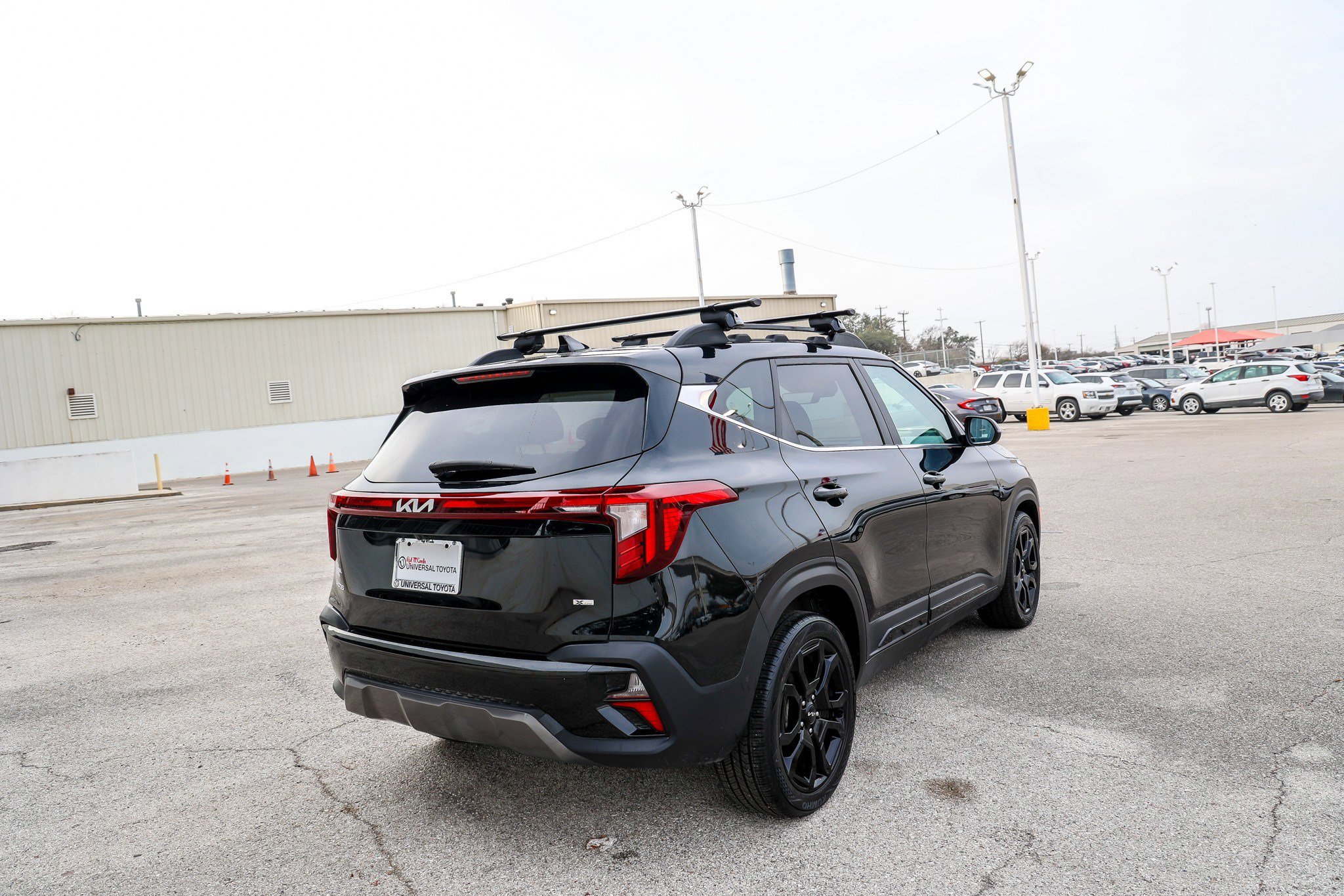 Used 2024 Kia Seltos X-Line image 7