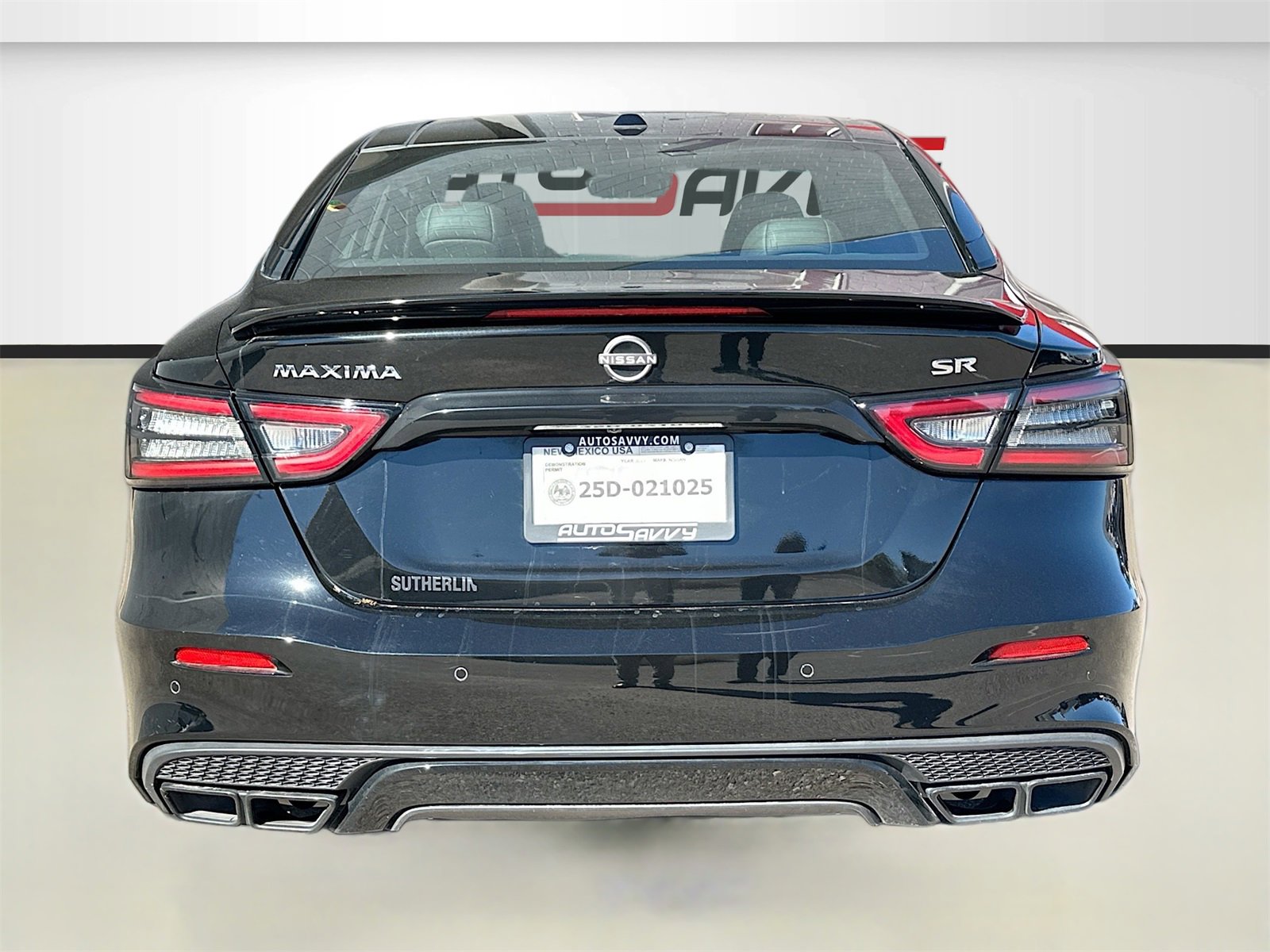 Used 2023 Nissan Maxima SR w/ Sport Mat Group image 6