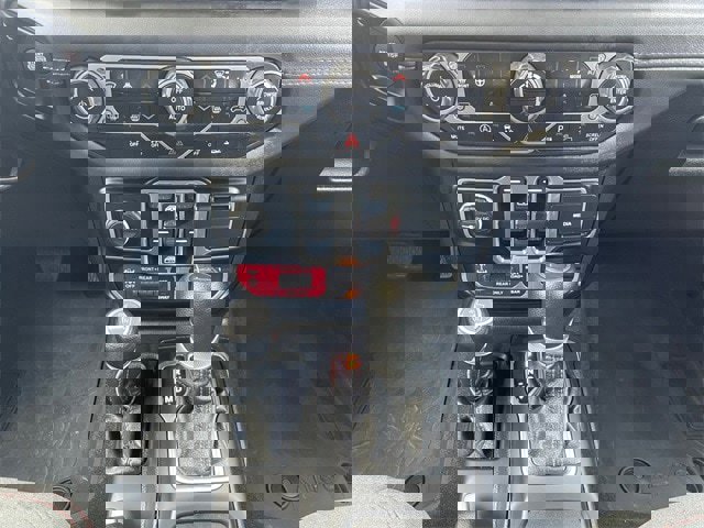 Used 2024 Jeep Gladiator Rubicon w/ Safety Group image 11