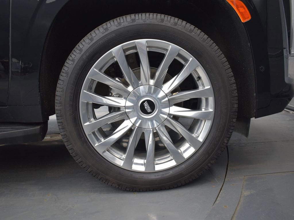 Used 2023 Cadillac Escalade ESV Premium Luxury image 8