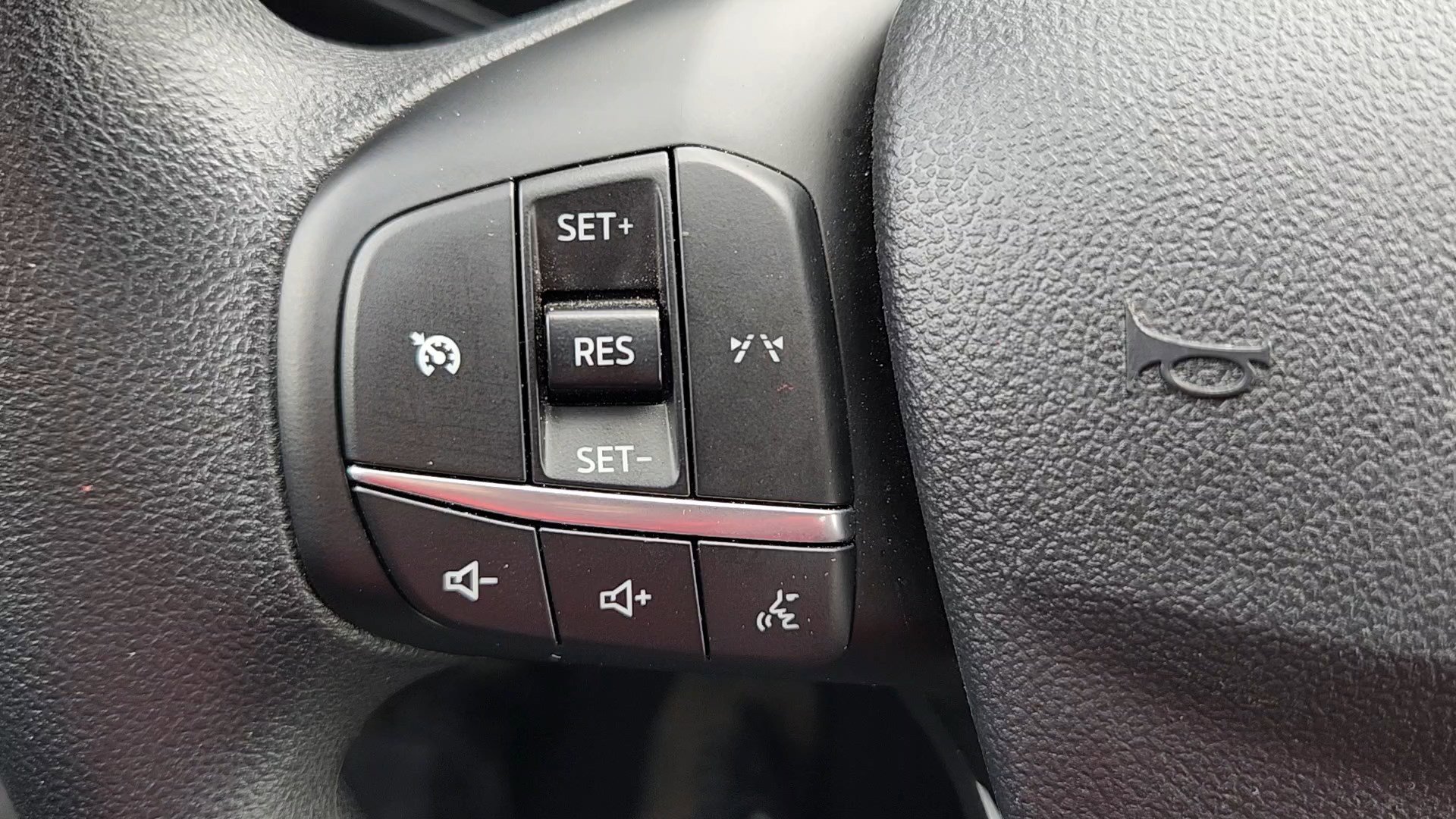 Used 2025 Ford Escape Active image 12