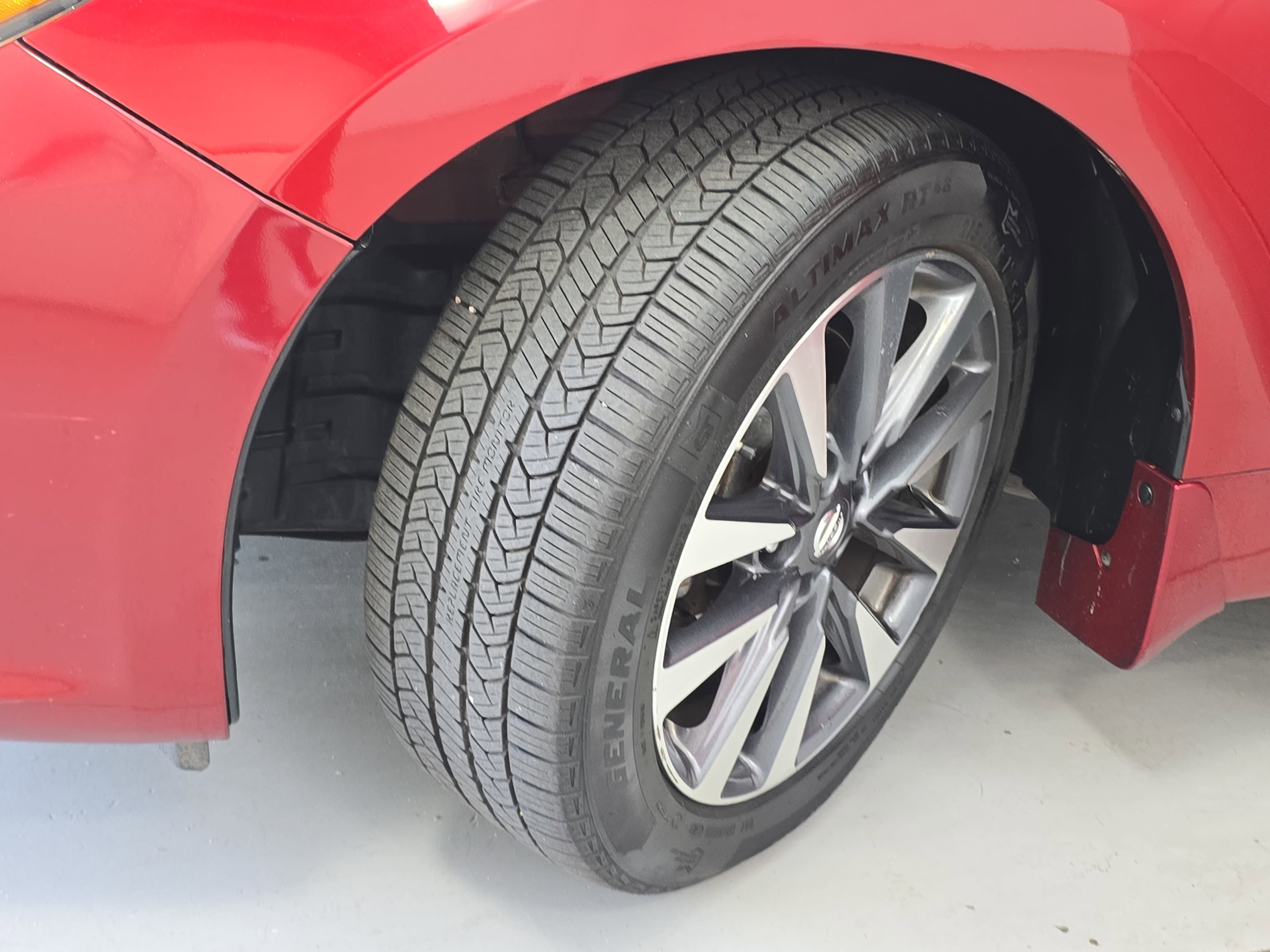 Used 2017 Nissan Altima 2.5 SV w/ Convenience Package FWD image 32