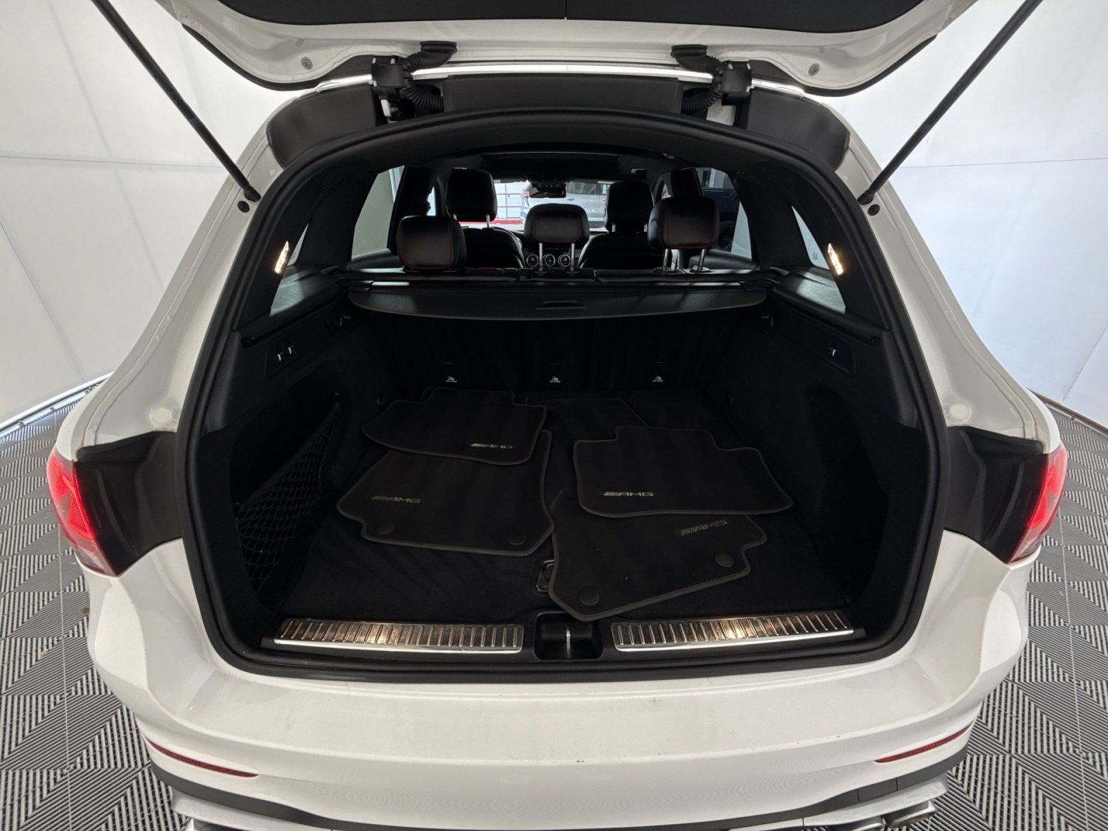 Used 2021 Mercedes-Benz GLC 43 AMG 4MATIC image 26