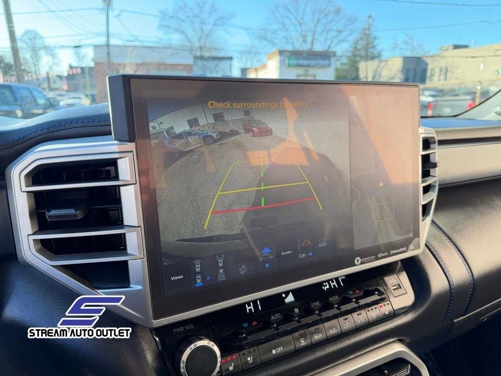 Used 2022 Toyota Tundra Platinum AWD/4WD image 43