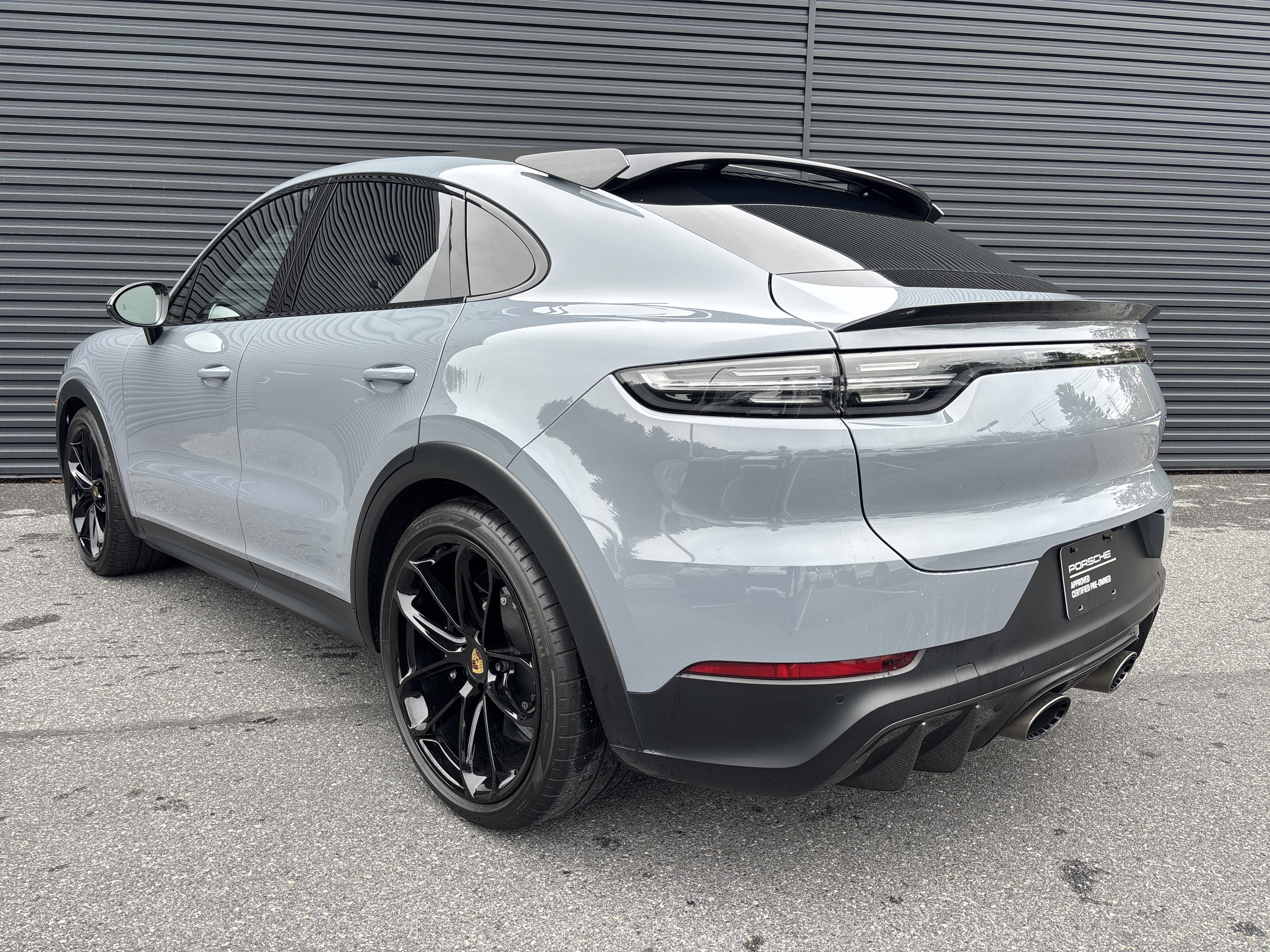 Used 2023 Porsche Cayenne Turbo GT image 3