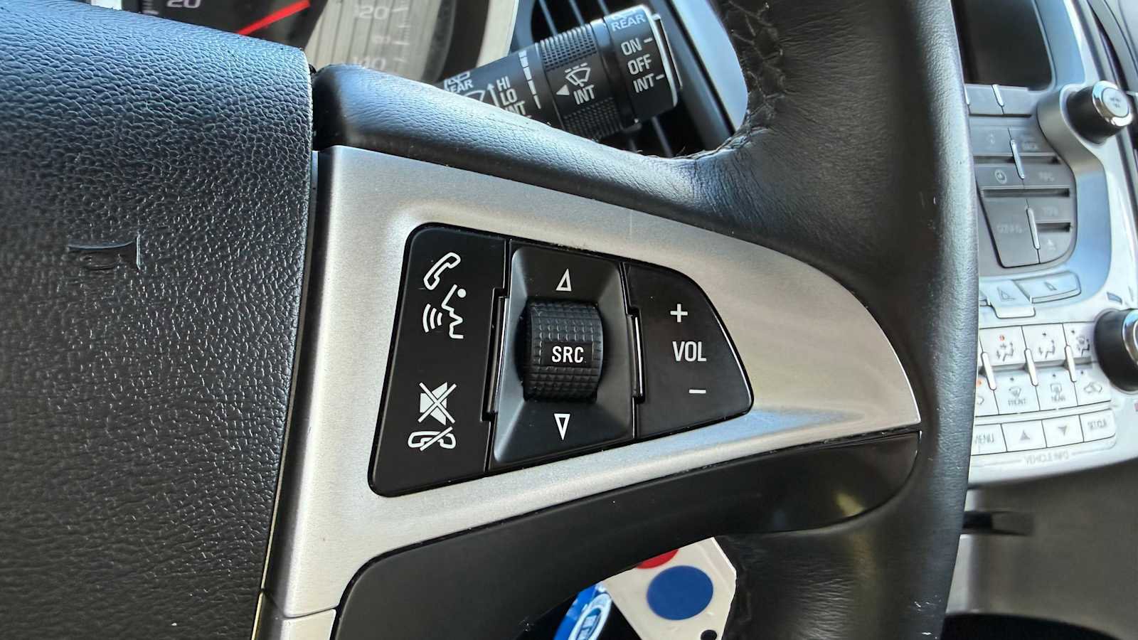 Used 2015 Chevrolet Equinox LT w/ Driver Convenience Package AWD/4WD image 16