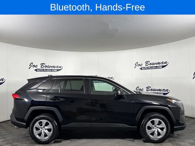 Used 2023 Toyota RAV4 LE AWD/4WD image 6