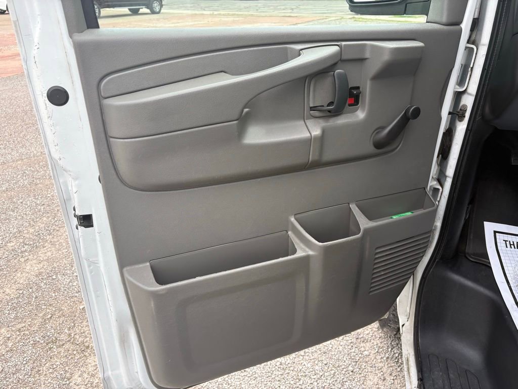 Used 2013 Chevrolet Express 2500 LS RWD image 9