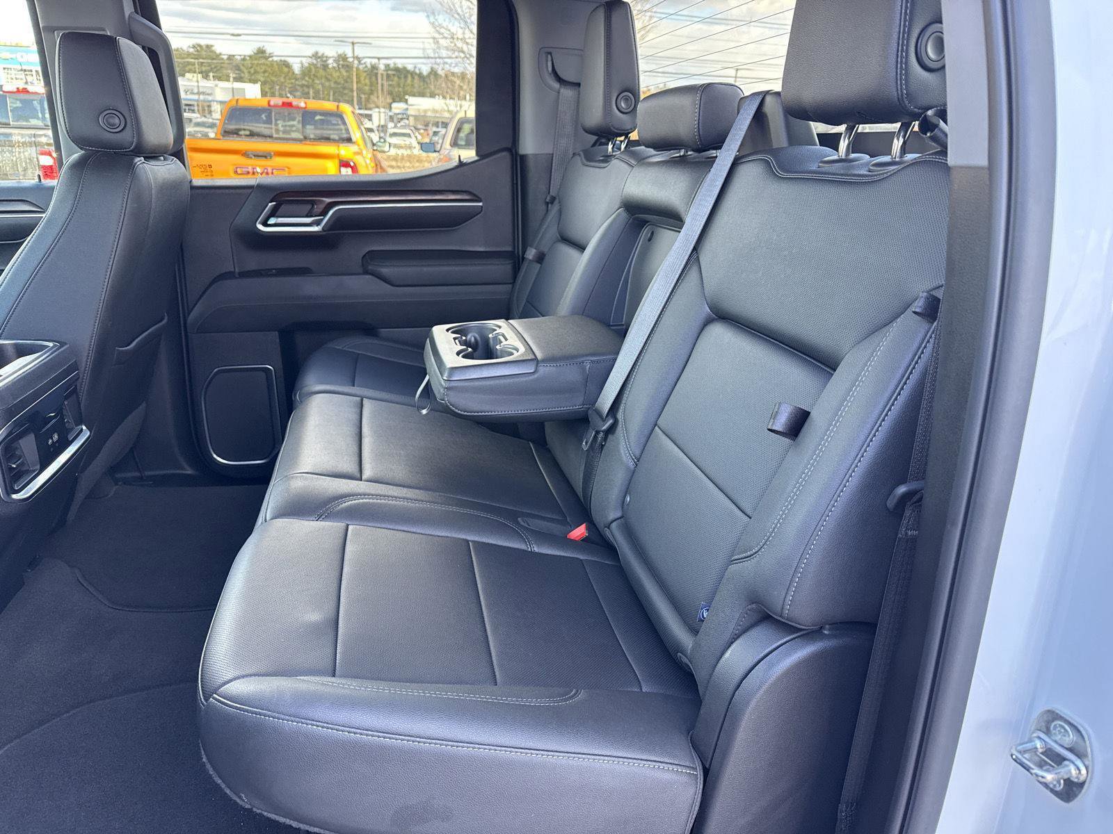 Used 2022 GMC Sierra 1500 SLT w/ SLT Premium Package image 15