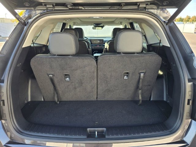 Used 2025 Kia Sorento SX AWD/4WD image 13