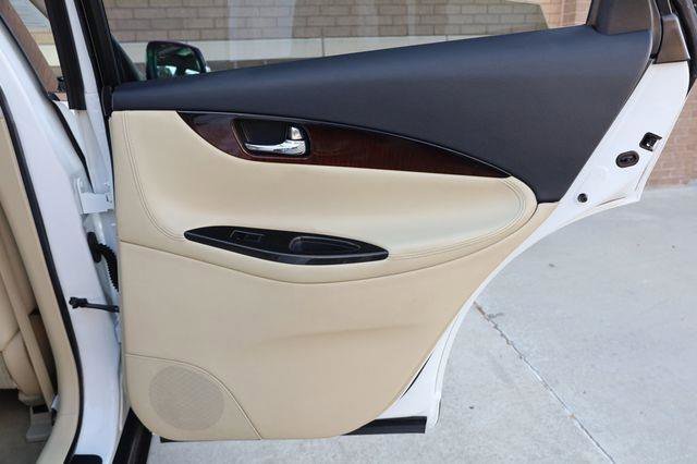 Used 2017 INFINITI QX50 Journey w/ Premium Package image 18