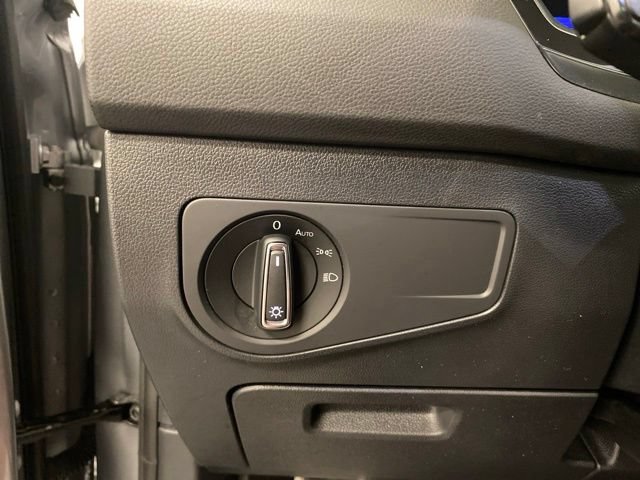 Used 2024 Volkswagen Tiguan SE R-Line AWD/4WD image 18