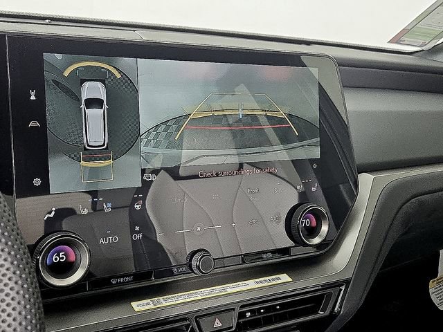 New 2026 Lexus TX 500h AWD image 16