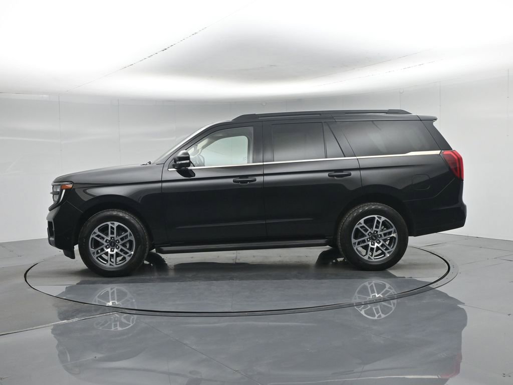Used 2025 Ford Expedition Active AWD/4WD image 35