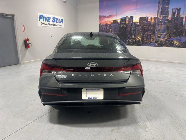 New 2026 Hyundai Elantra Sport FWD image 25