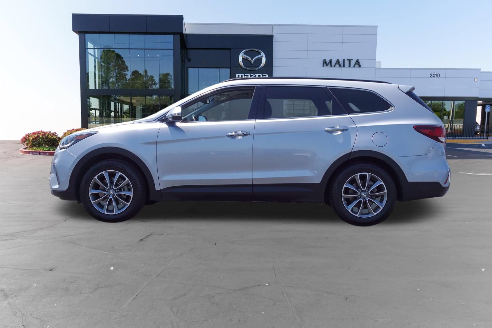 Used 2017 Hyundai Santa Fe SE w/ SE Premium Package 02 FWD image 6
