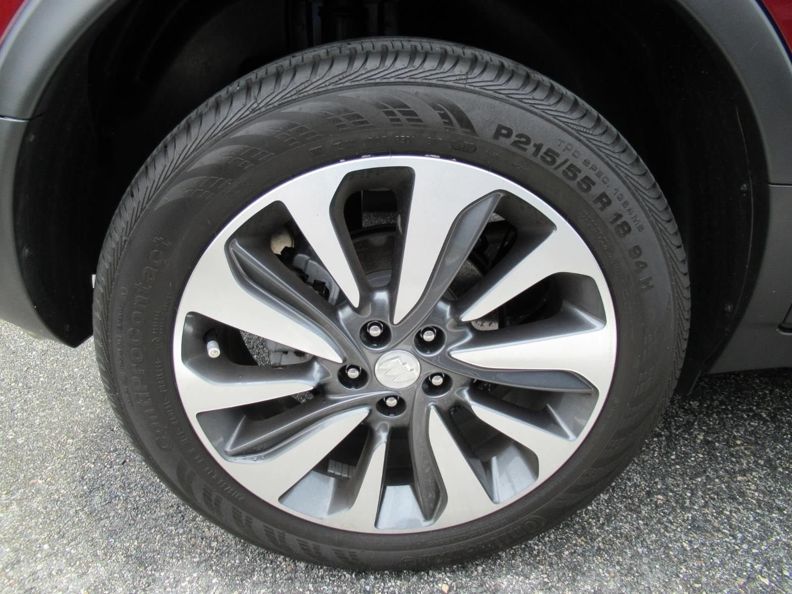 Used 2022 Buick Encore Preferred w/ Safety Package FWD image 5