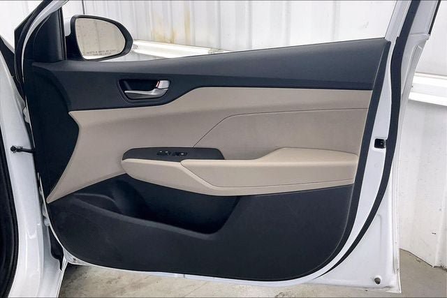 Certified 2022 Hyundai Accent SE FWD image 21
