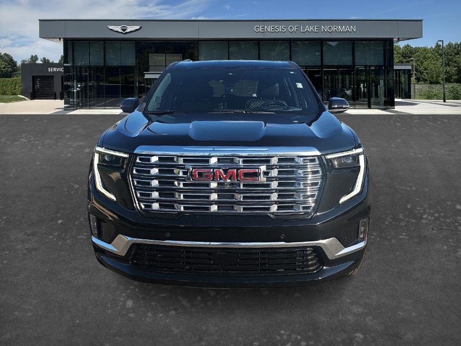 Used 2025 GMC Acadia Denali w/ Super Cruise Package image 2