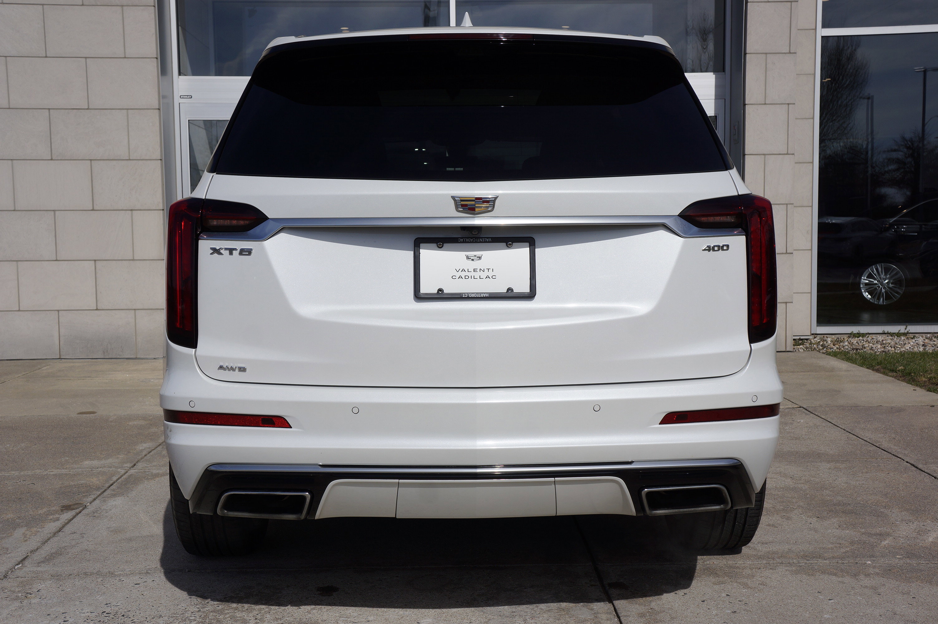 Used 2023 Cadillac XT6 Premium Luxury w/ LPO, Floor Liner Package image 7