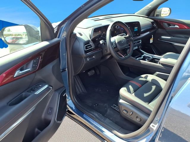 New 2026 Chevrolet Traverse RS w/ LPO, Floor Liner Package AWD/4WD image 10