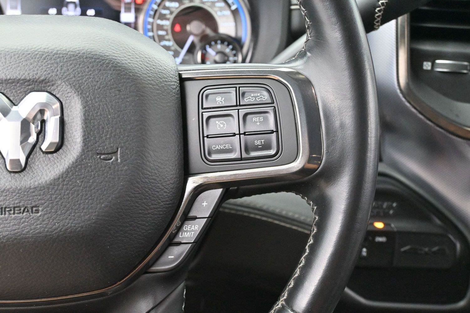 Used 2020 RAM 2500 Limited AWD/4WD image 16