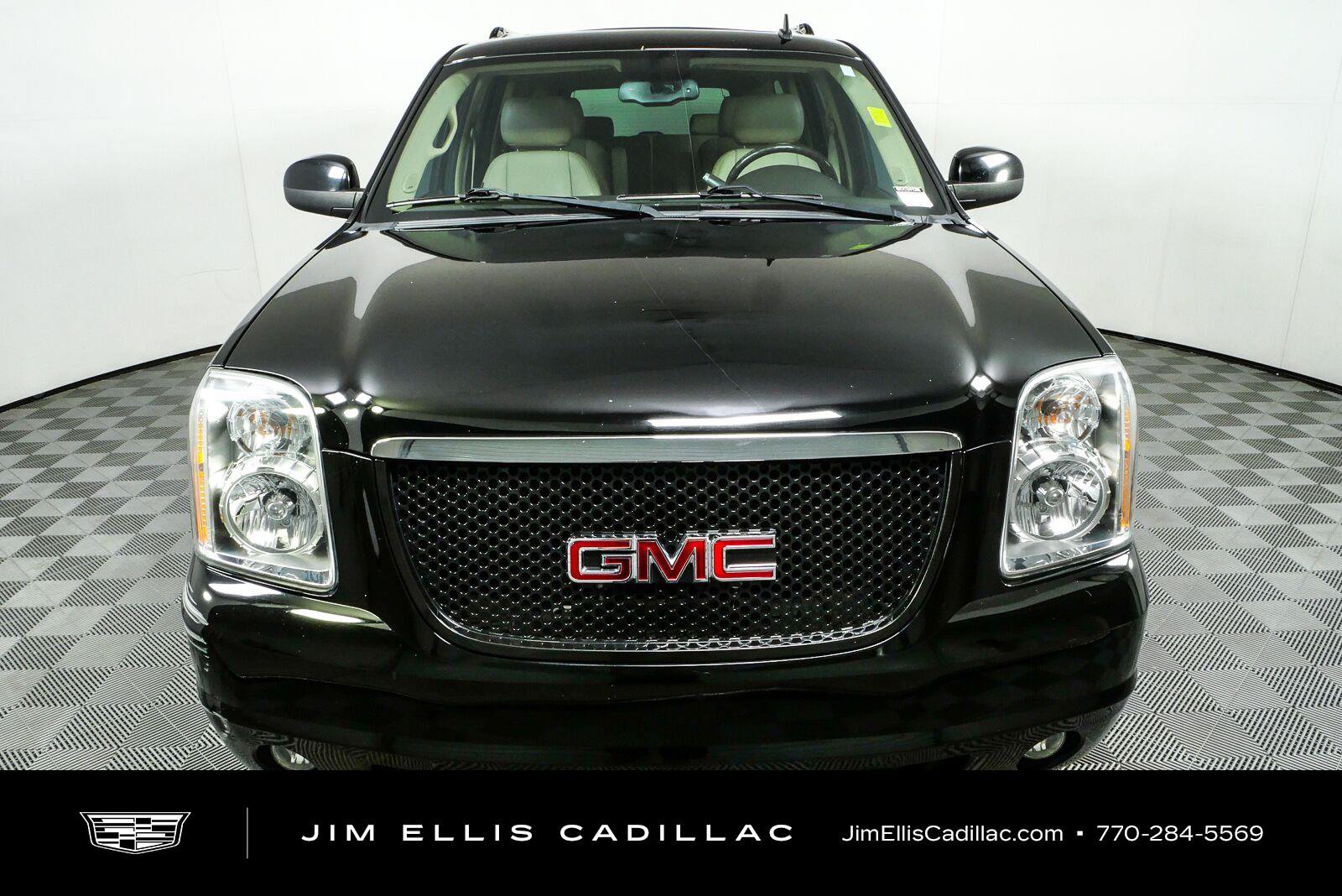 Used 2014 GMC Yukon XL Denali RWD image 25