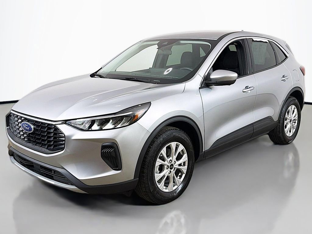 Used 2023 Ford Escape Active w/ Tech Pack #2 AWD/4WD image 9