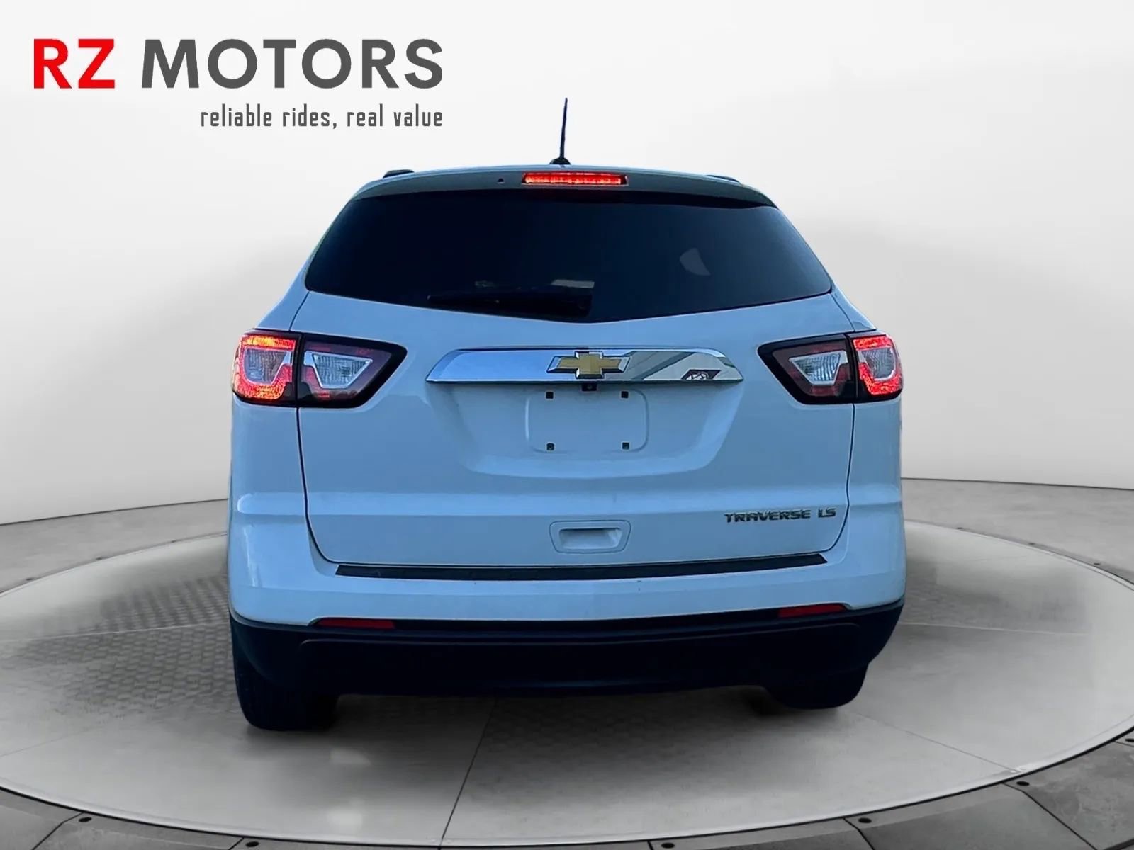 Used 2016 Chevrolet Traverse LS image 4