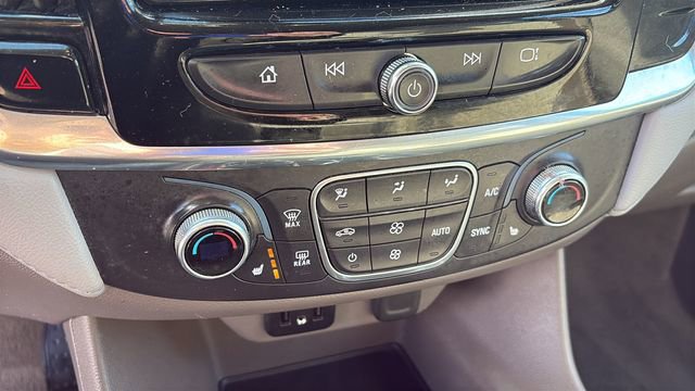 Used 2020 Chevrolet Traverse LT AWD/4WD image 13