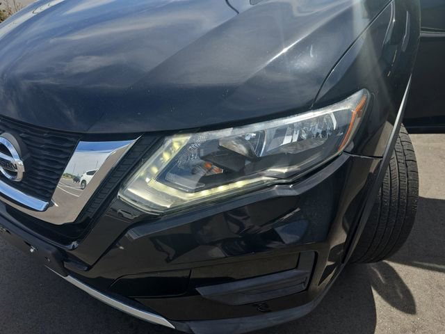 Used 2017 Nissan Rogue S image 21