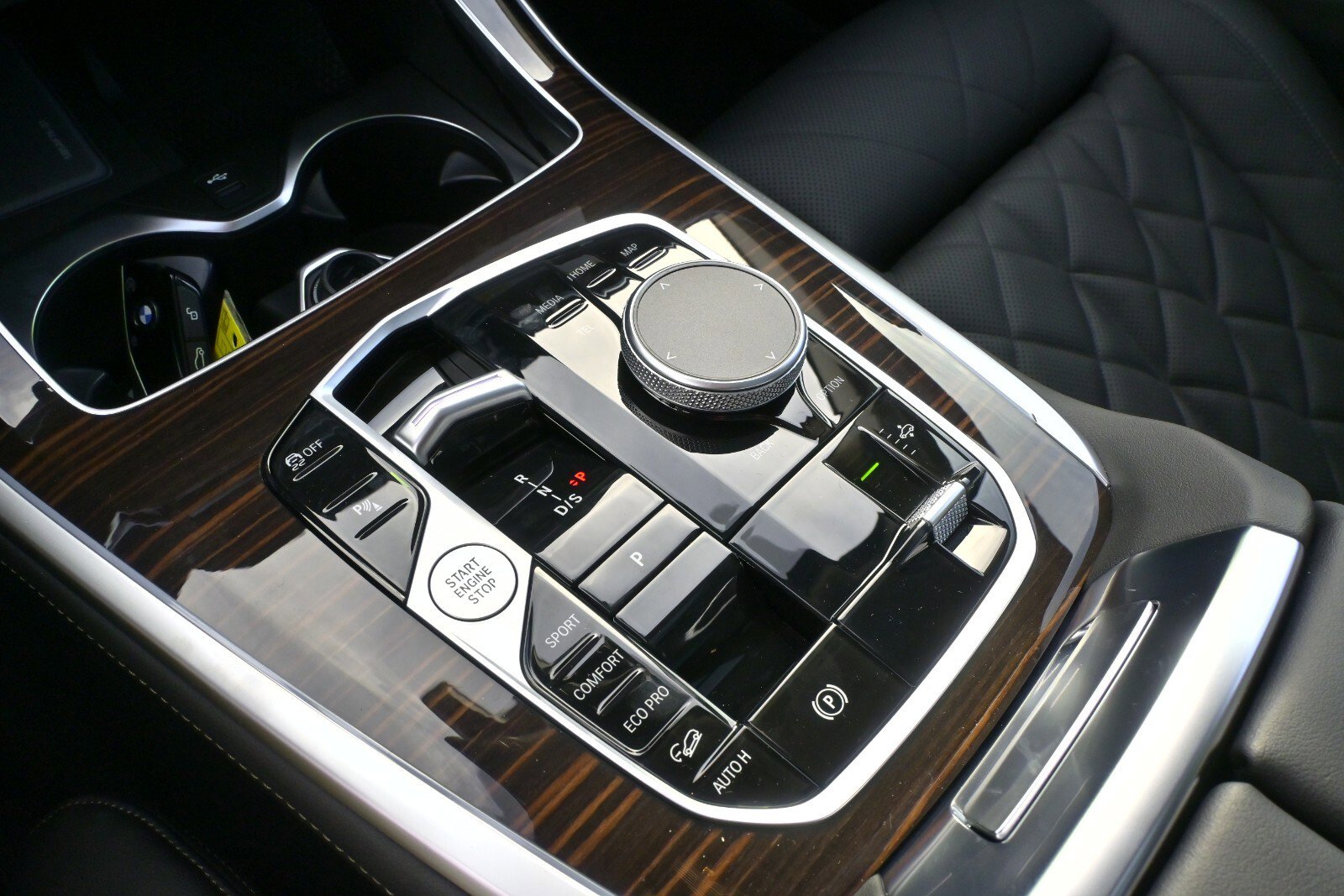 New 2026 BMW X7 xDrive40i w/ Premium Package image 27