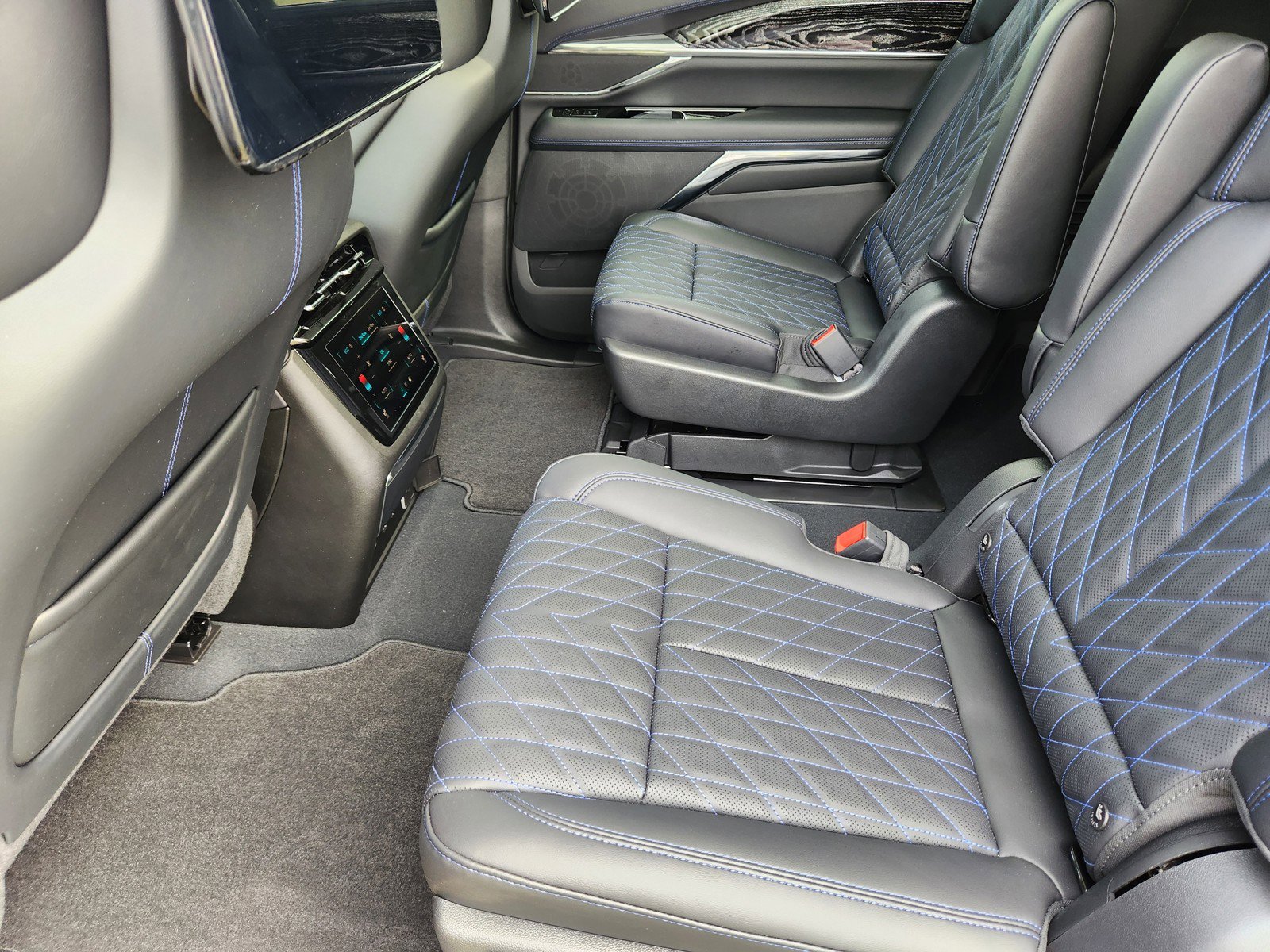 New 2026 Cadillac Escalade IQL Sport 1 AWD/4WD image 20
