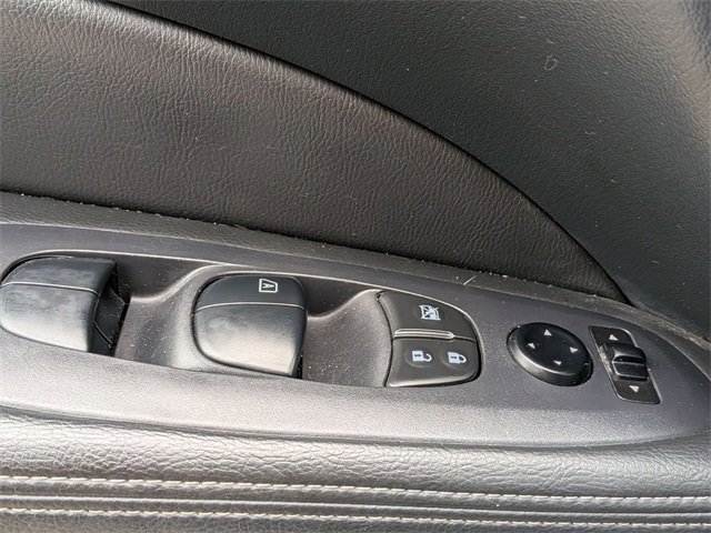 Used 2019 Nissan Pathfinder S image 15