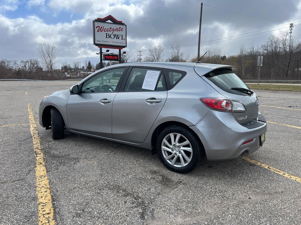 Used 2012 MAZDA MAZDA3 i Touring image 4