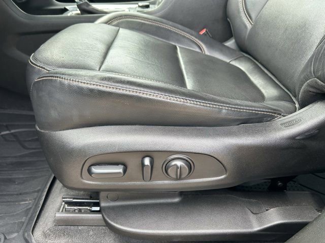 Used 2019 Chevrolet Traverse Premier w/ Driver Confidence II Package image 30