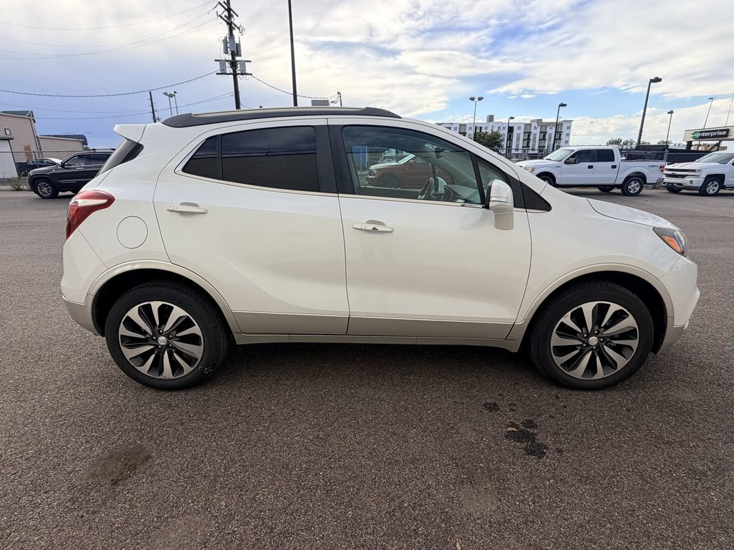 Used 2017 Buick Encore Sport Touring AWD/4WD image 4