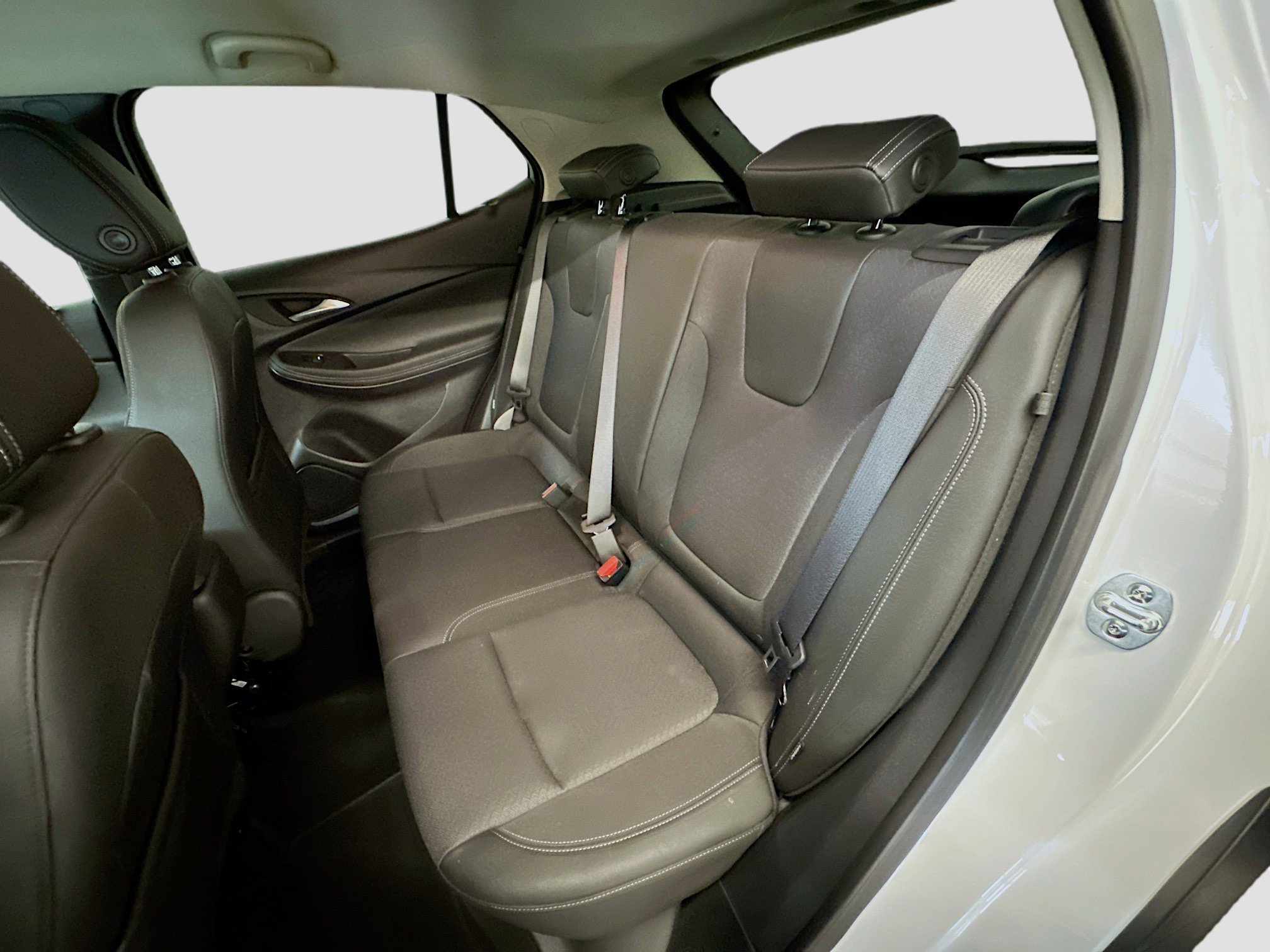 Used 2025 Buick Encore GX Preferred image 28