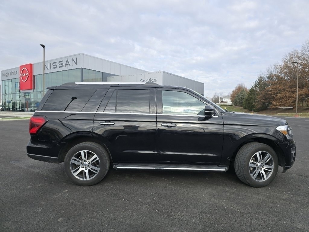 Used 2023 Ford Expedition Limited image 17