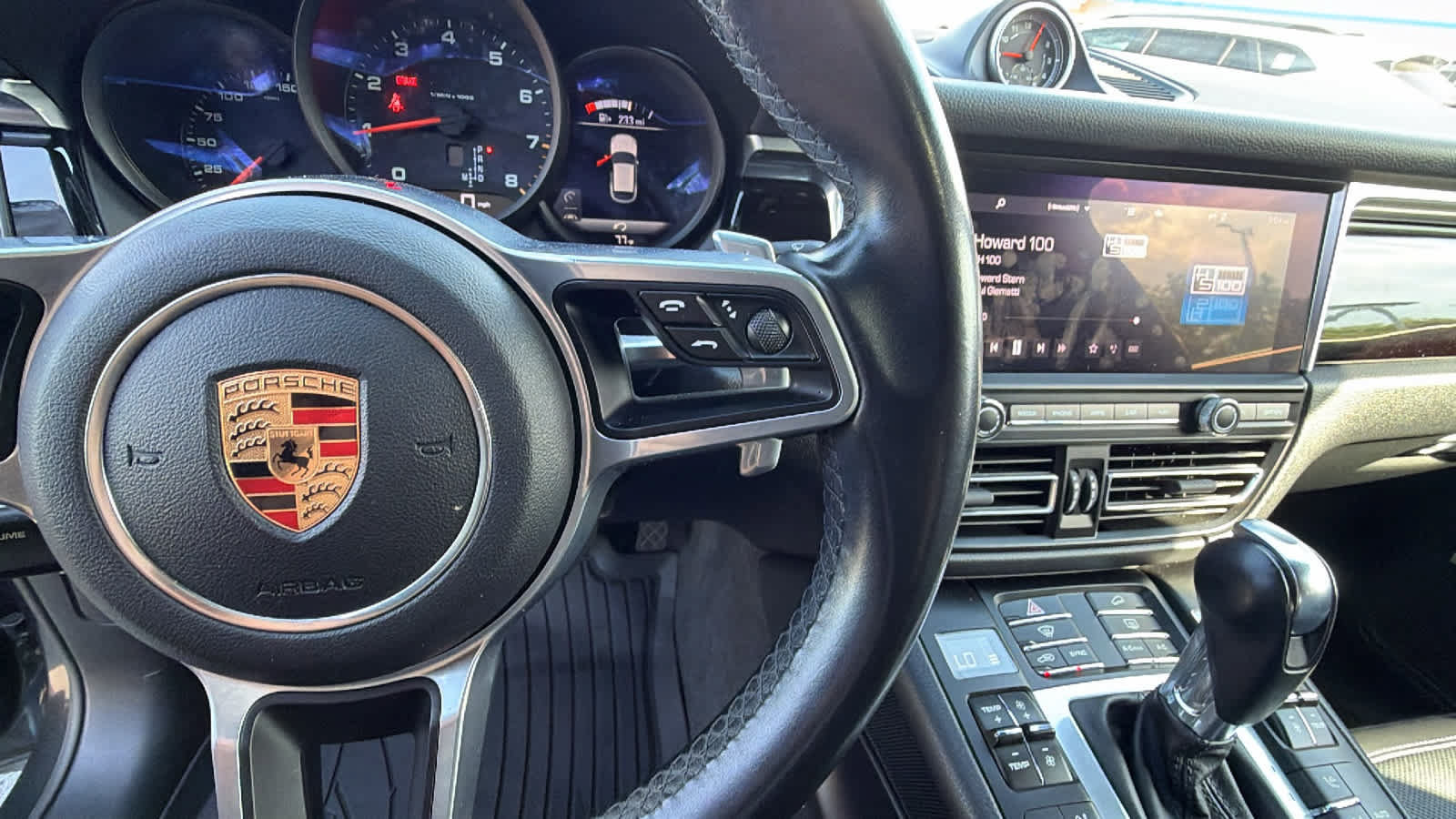 Used 2020 Porsche Macan AWD/4WD image 20