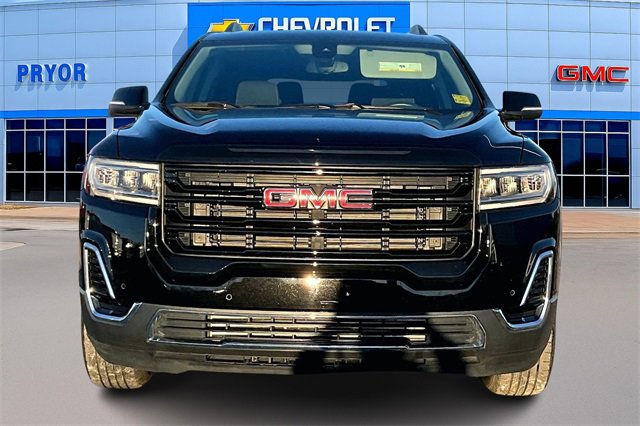 Used 2023 GMC Acadia SLE w/ Driver Convenience Package image 2