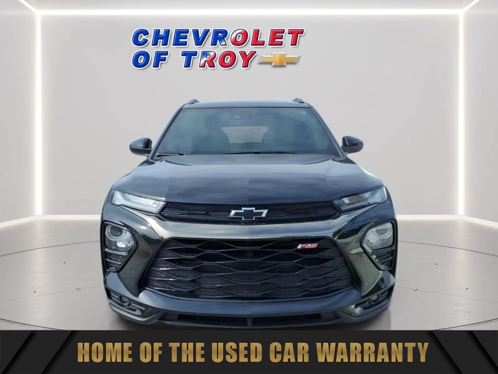 Used 2023 Chevrolet TrailBlazer RS w/ Sun and Liftgate Package AWD/4WD image 2
