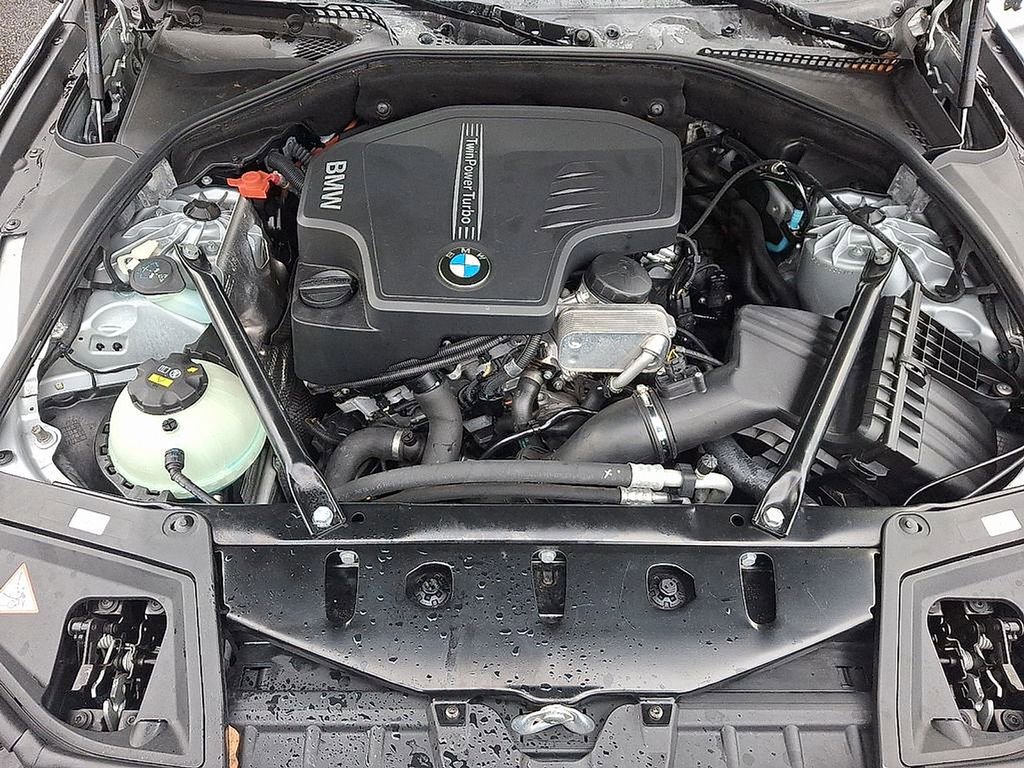 Used 2015 BMW 528i Sedan image 28