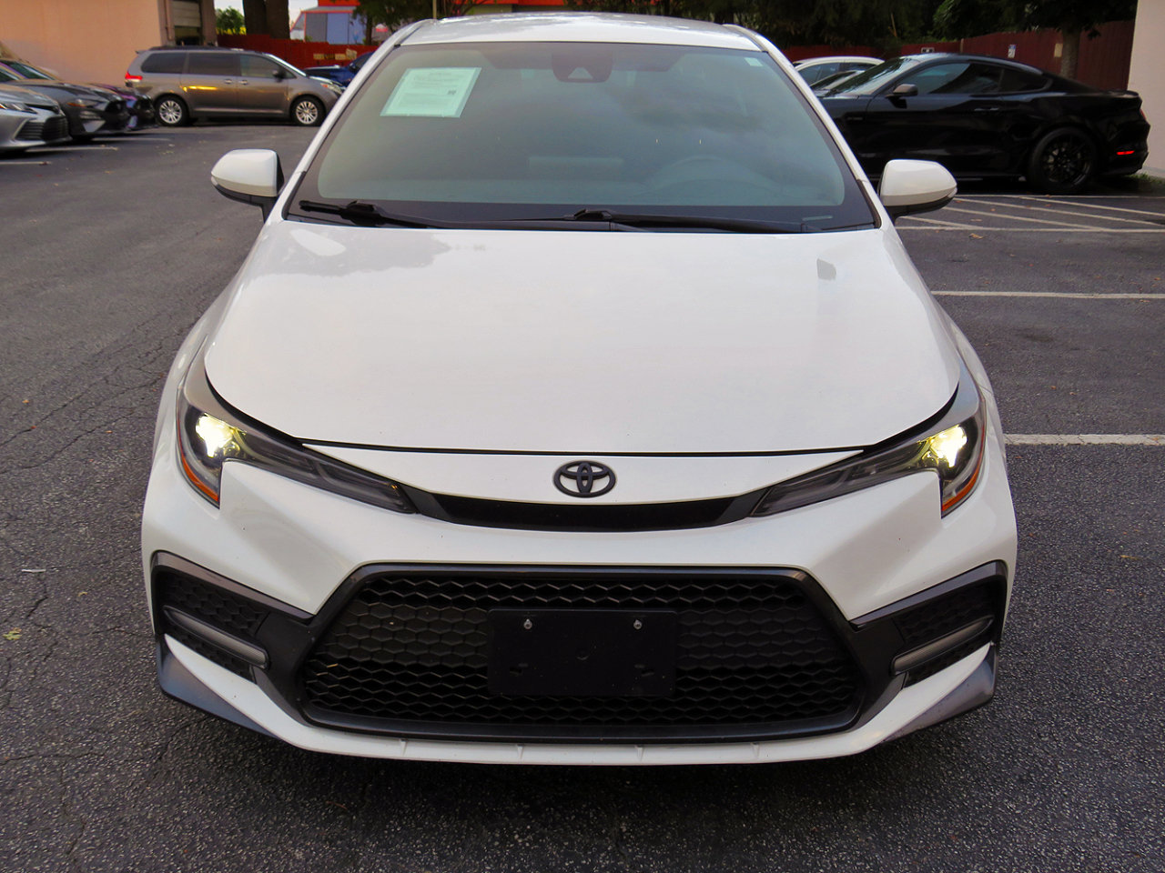 Used 2022 Toyota Corolla SE image 4